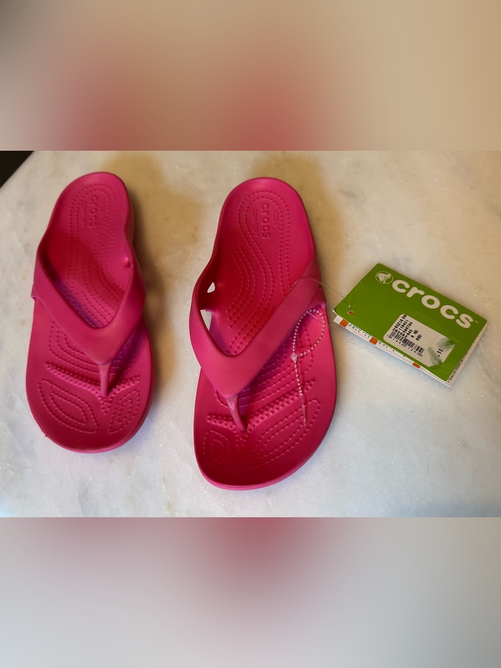 New w/ Tags Women’s Crocs Thong Flip Flops Size 8